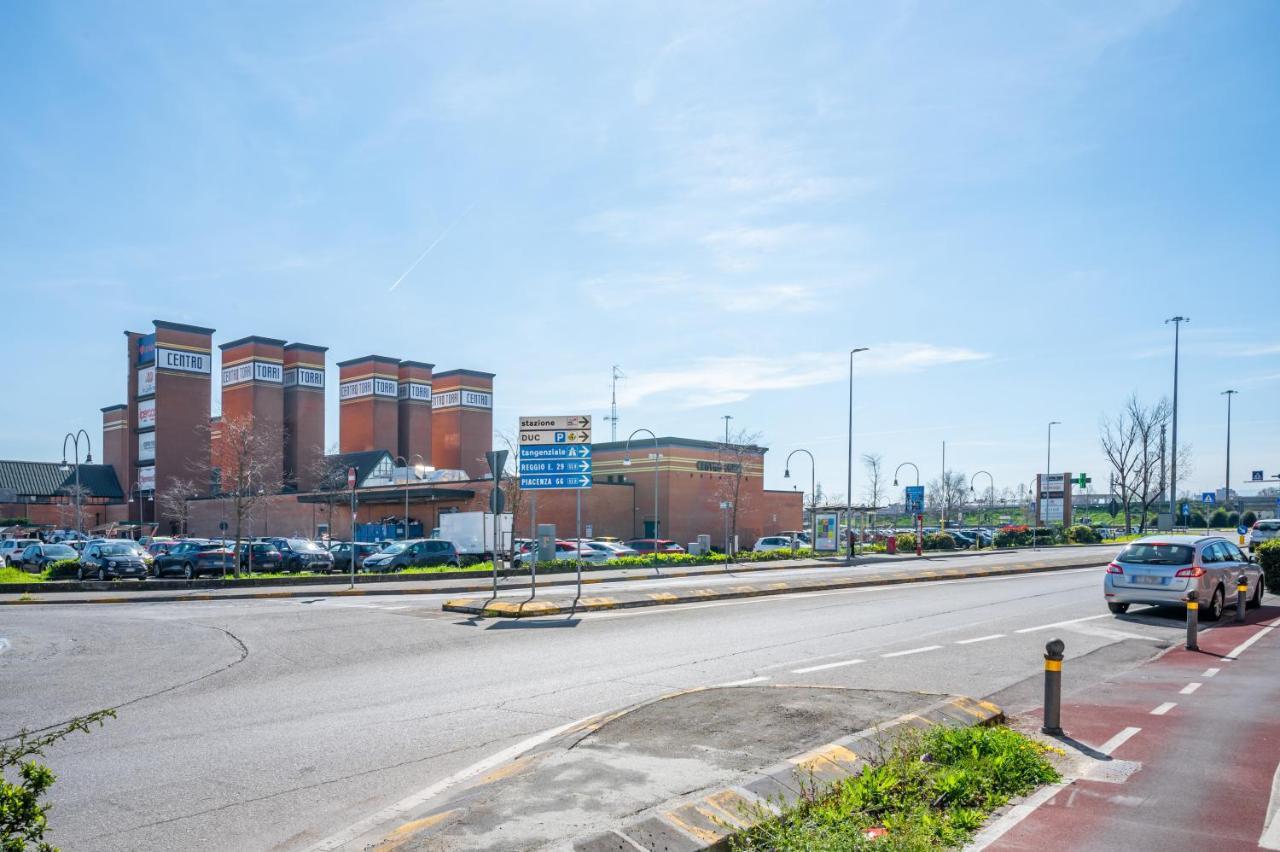 Parma Centro Torri Huge Apartment X6 Exterior foto